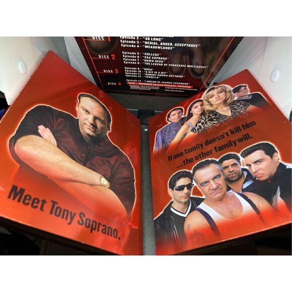 The Sopranos Complete First Season DVD Box Set - Picture 3 of 6